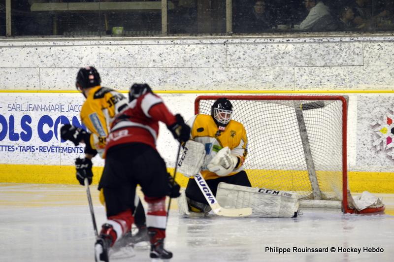 Chamonix  3 - 2 Strasbourg 