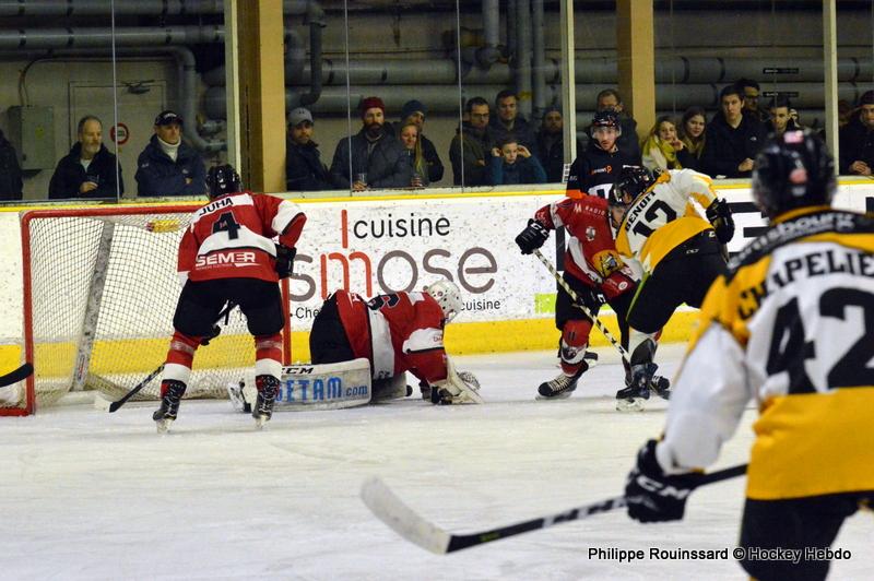 Chamonix  3 - 2 Strasbourg 
