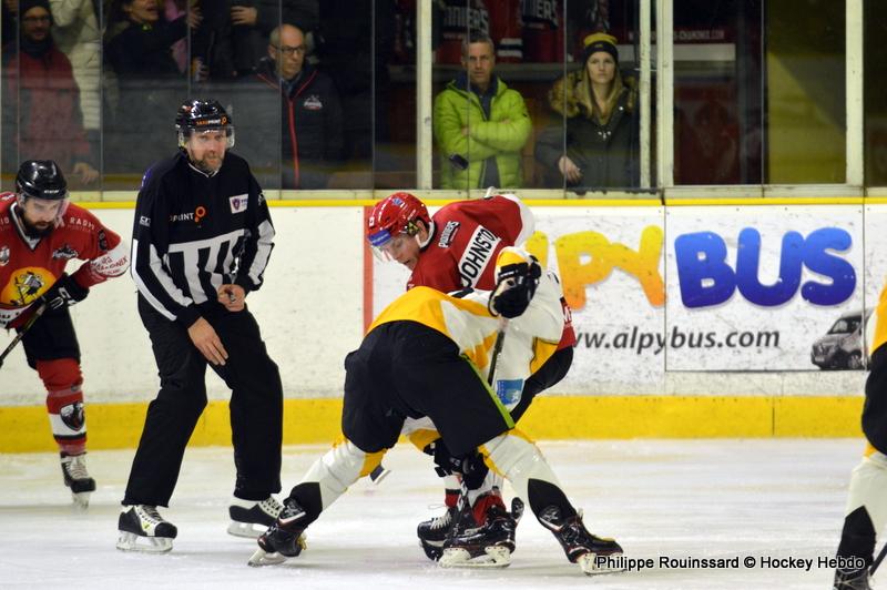 Chamonix  3 - 2 Strasbourg 