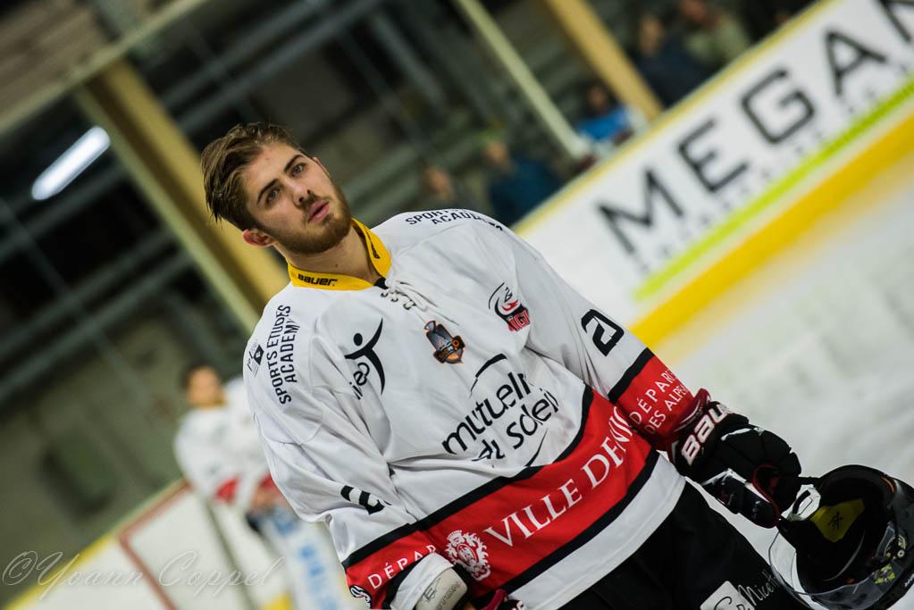 Chamonix  2 - 4 Nice