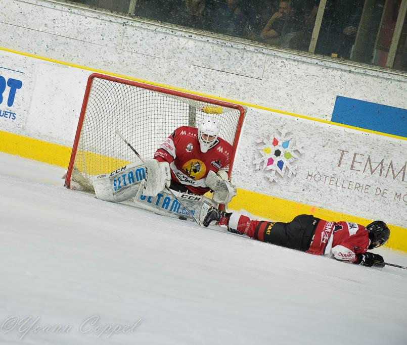 Chamonix  2 - 4 Nice