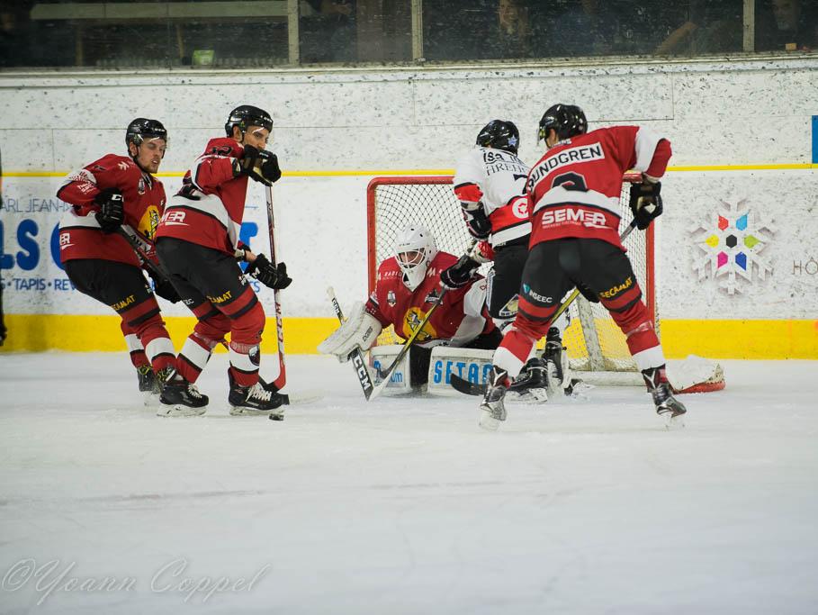 Chamonix  2 - 4 Nice