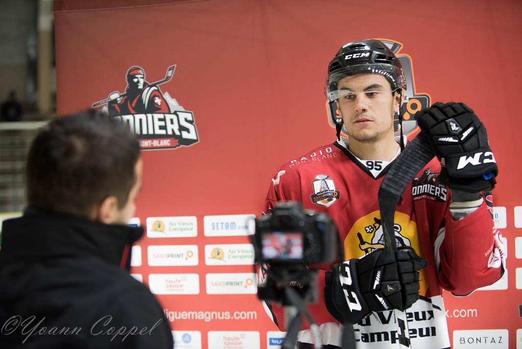 Chamonix  2 - 4 Nice