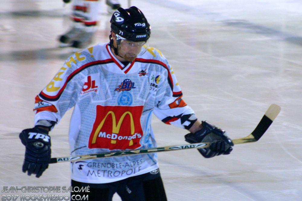 Grenoble retire le #71 de Josef Podlaha — Reportage
