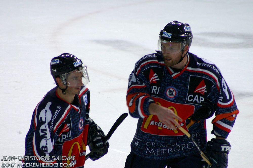 Grenoble retire le #71 de Josef Podlaha — Reportage