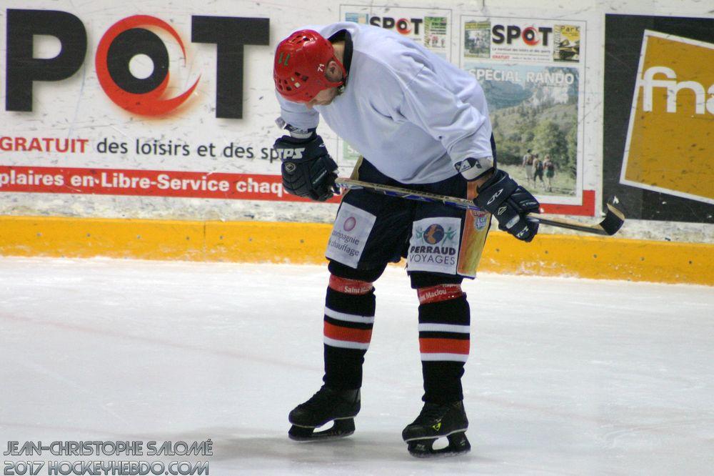 Grenoble retire le #71 de Josef Podlaha — Reportage