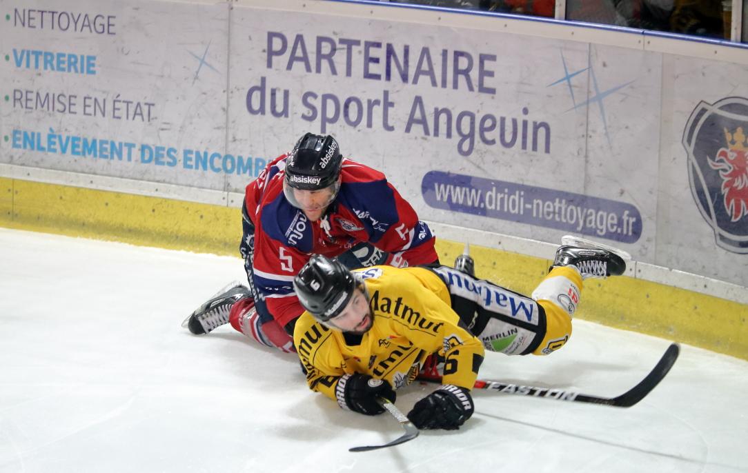 Angers  4 - 5 Rouen