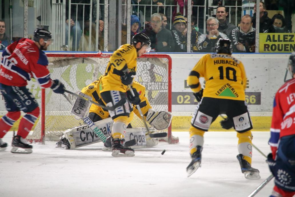 Angers  4 - 5 Rouen