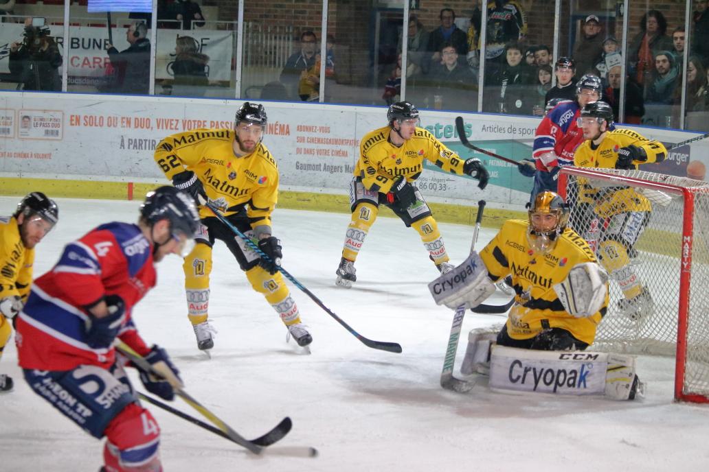 Angers  4 - 5 Rouen