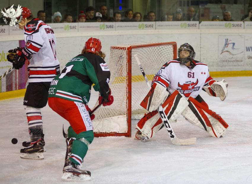 Anglet 1 - 3 Neuilly/Marne