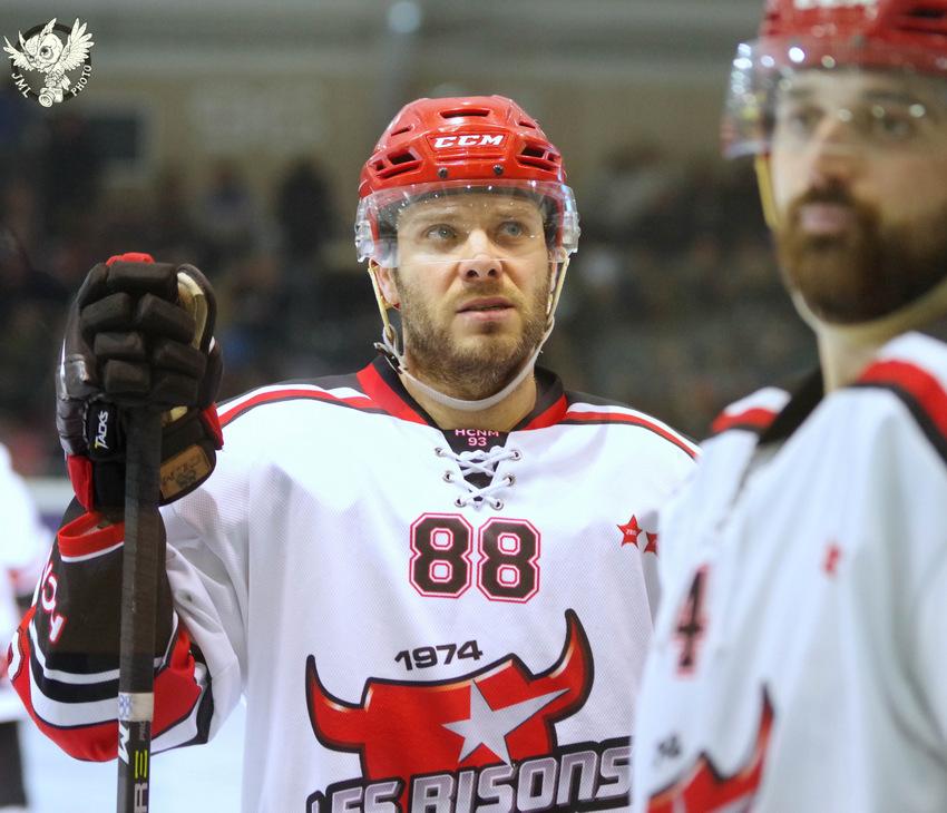 Anglet 1 - 3 Neuilly/Marne
