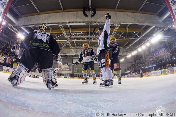 Strasbourg  3 - 1 Tours 