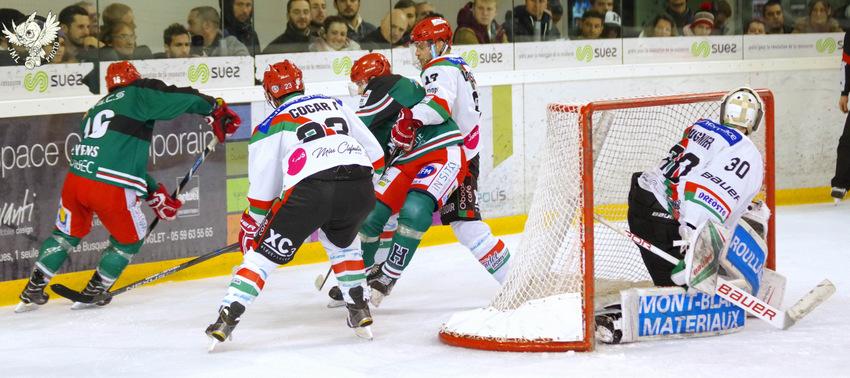 Anglet 7 - 3 Mont-Blanc