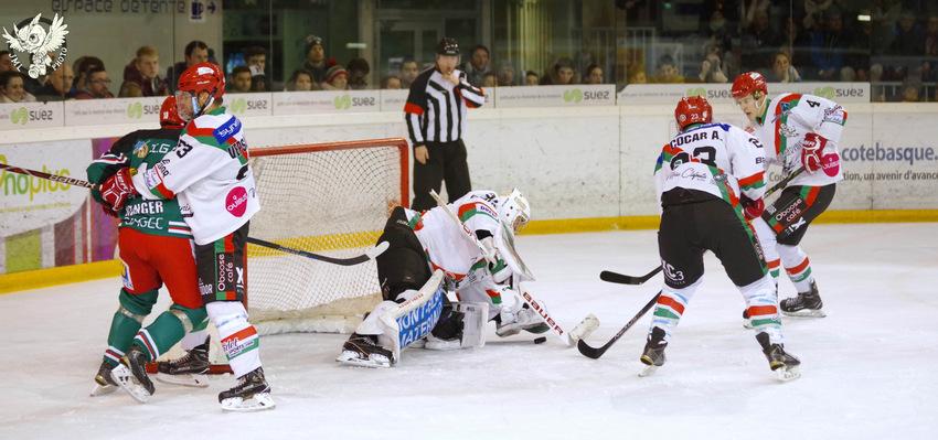 Anglet 7 - 3 Mont-Blanc