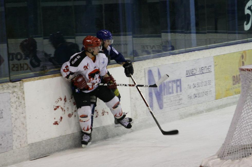 Mont-Blanc 4 - 1 Neuilly/Marne