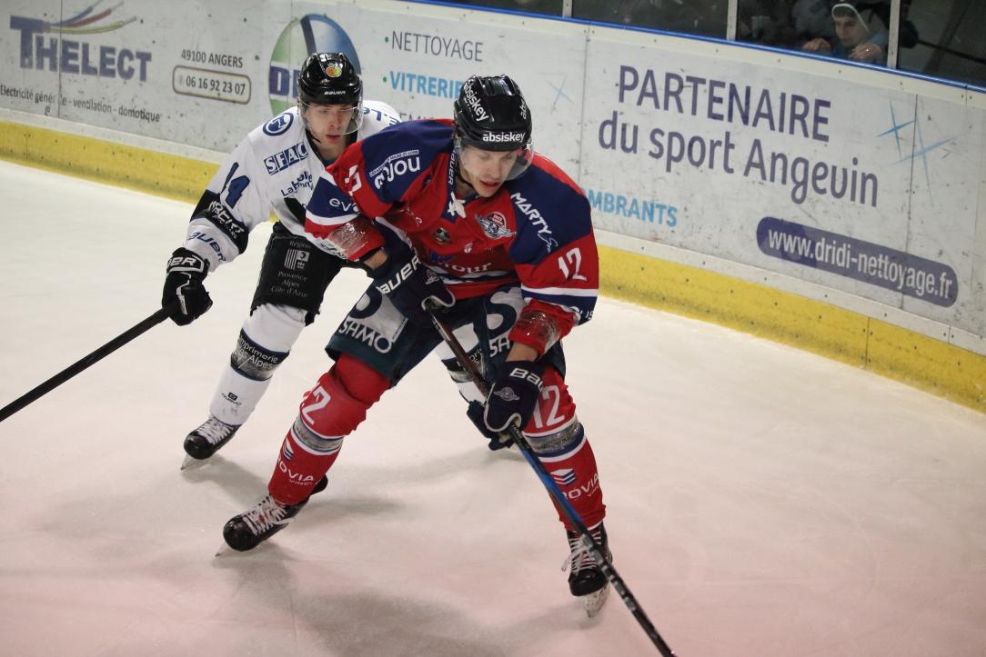 Angers  2 - 0 Gap 
