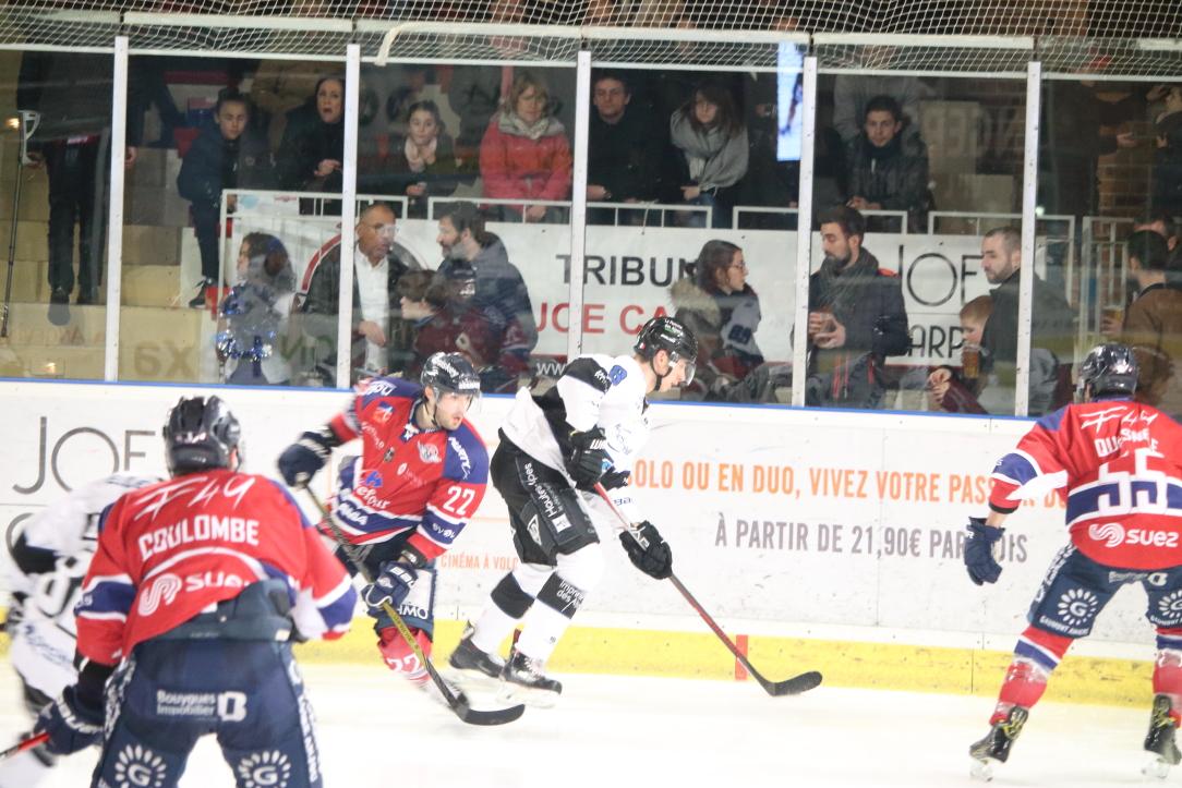 Angers  2 - 0 Gap 