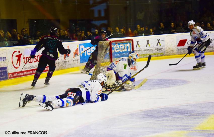 Nantes 10 - 1 Courchevel-Méribel-Pralognan