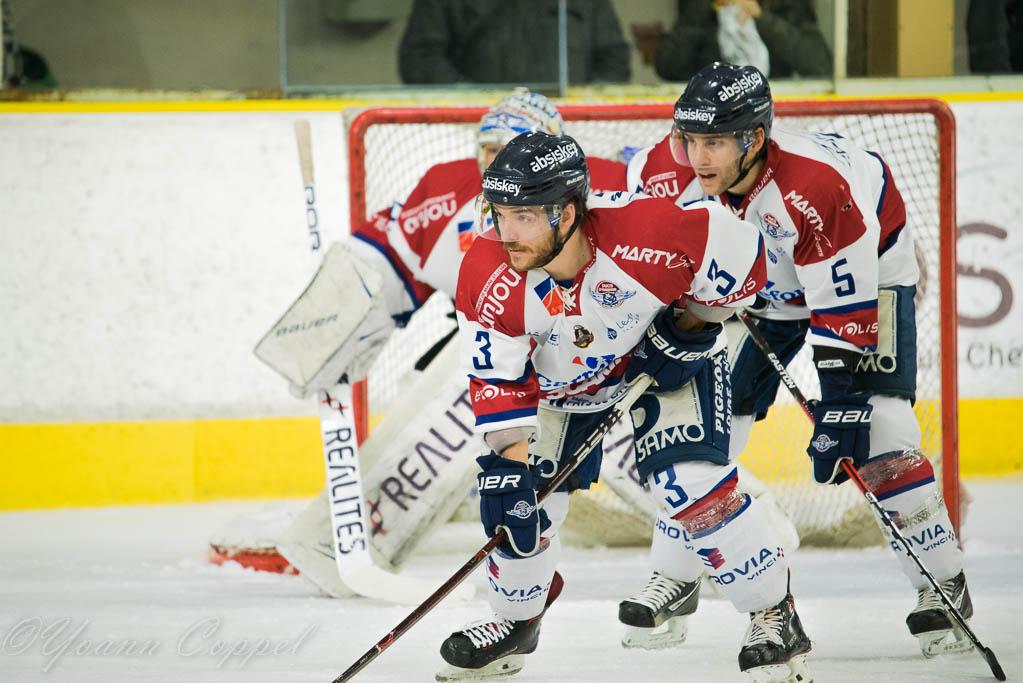 Chamonix  2 - 3 Angers 