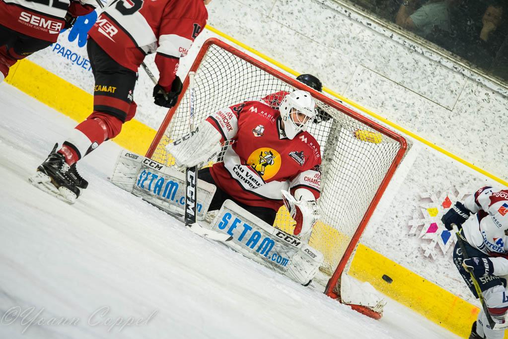Chamonix  2 - 3 Angers 
