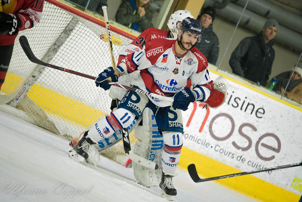 Chamonix  2 - 3 Angers 