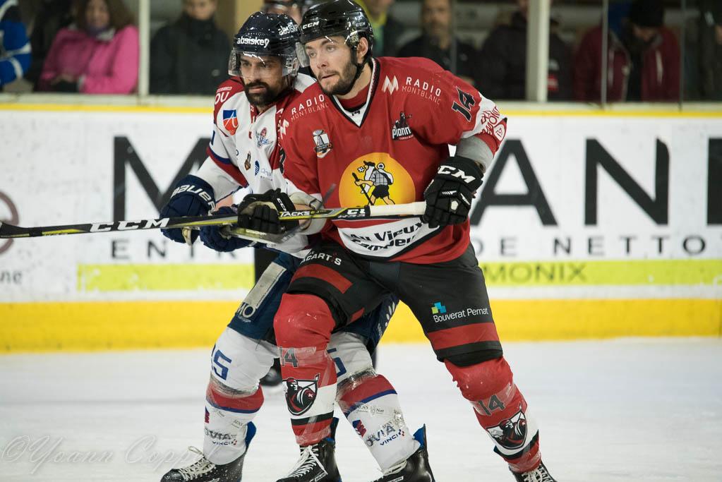 Chamonix  2 - 3 Angers 