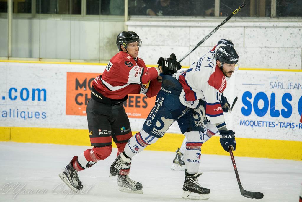 Chamonix  2 - 3 Angers 