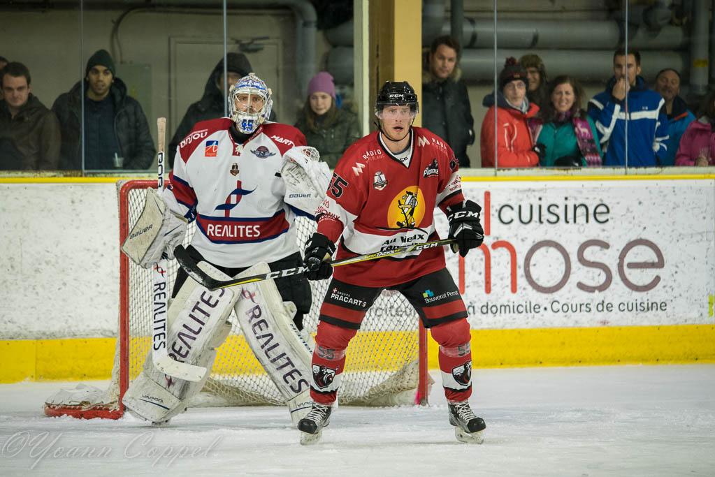 Chamonix  2 - 3 Angers 