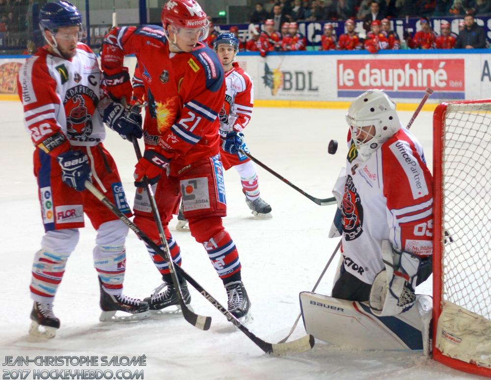Grenoble  2 - 0 Mulhouse