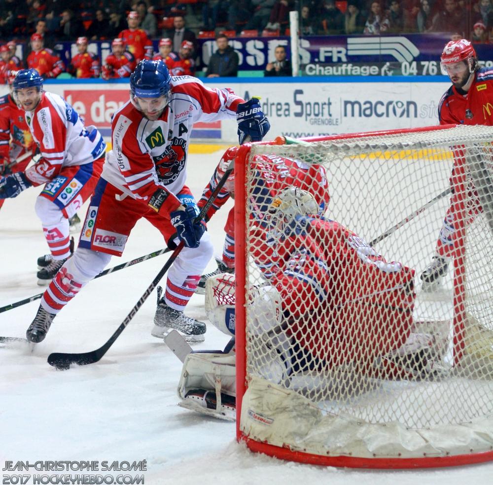 Grenoble  2 - 0 Mulhouse