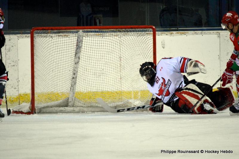 Mont-Blanc 3 - 4 Neuilly/Marne