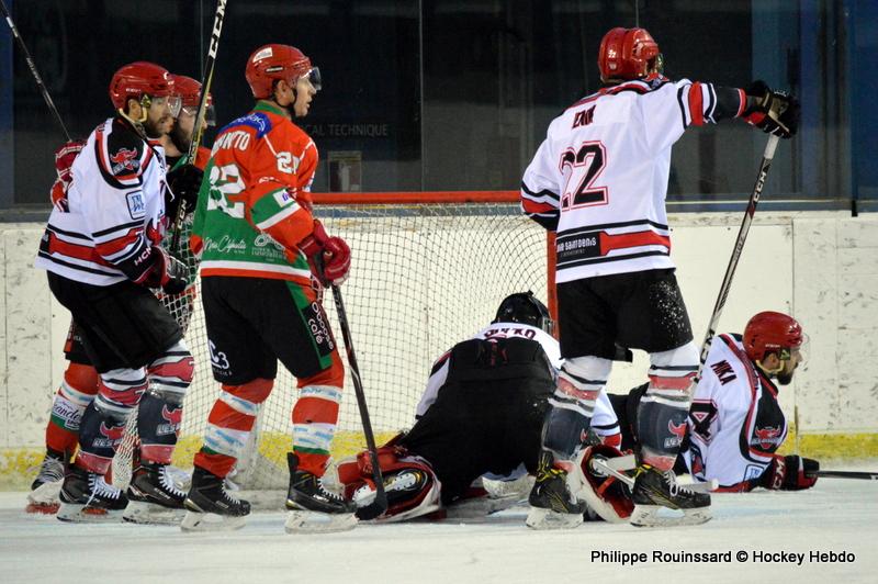 Mont-Blanc 3 - 4 Neuilly/Marne