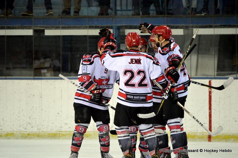 Mont-Blanc 3 - 4 Neuilly/Marne