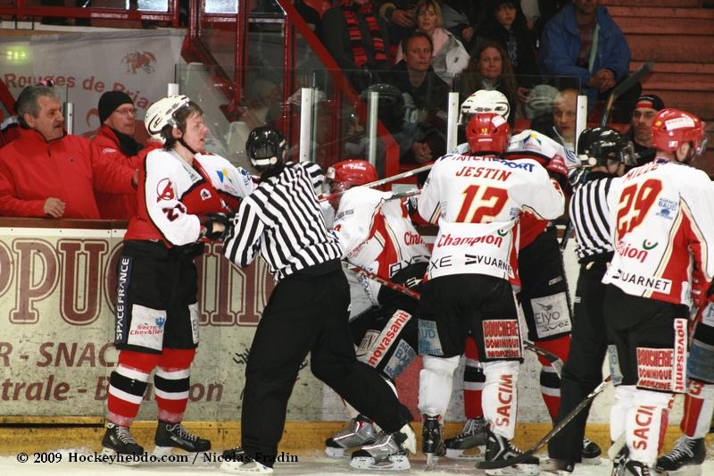 Briançon  4 - 1 Morzine-Avoriaz