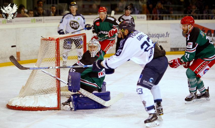 Anglet 5 - 1 Tours 