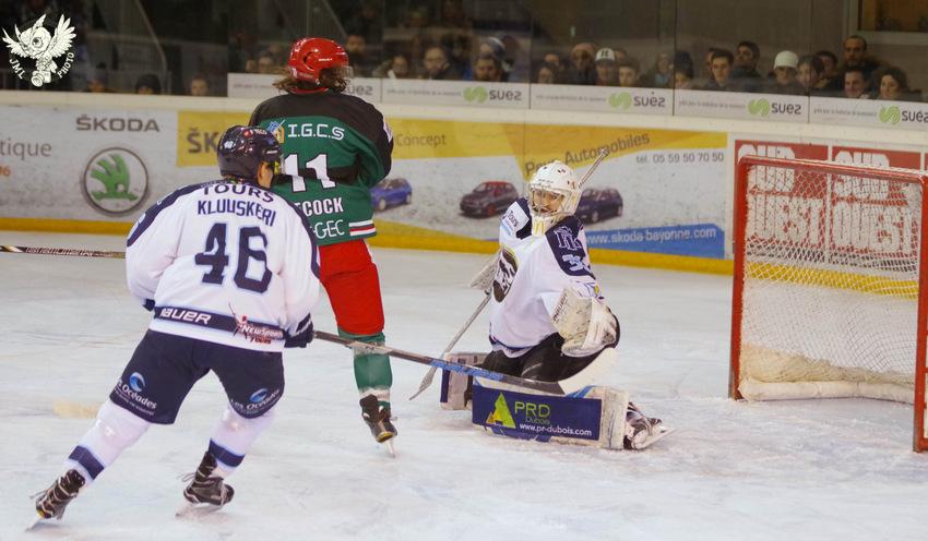 Anglet 5 - 1 Tours 