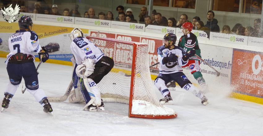 Anglet 5 - 1 Tours 