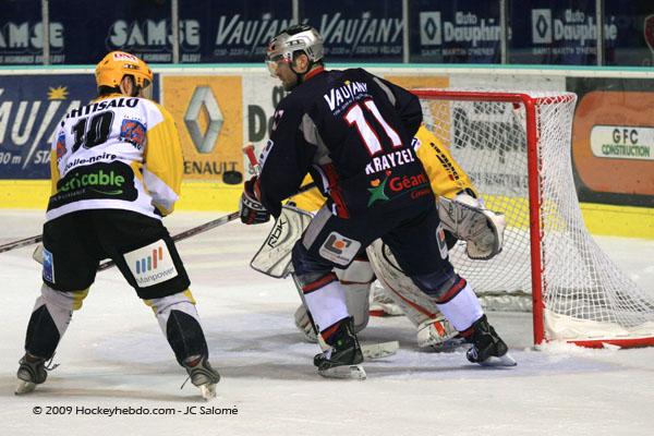 Grenoble  5 - 1 Strasbourg 