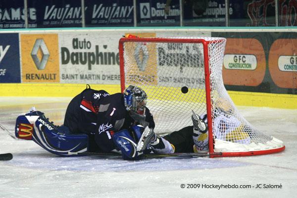 Grenoble  3 - 2 Strasbourg 