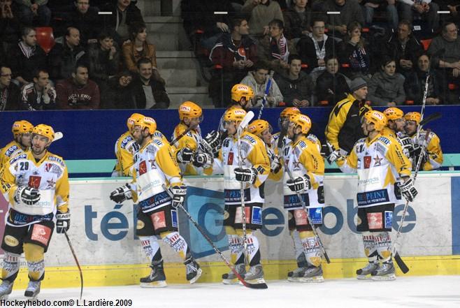 Grenoble  3 - 2 Strasbourg 