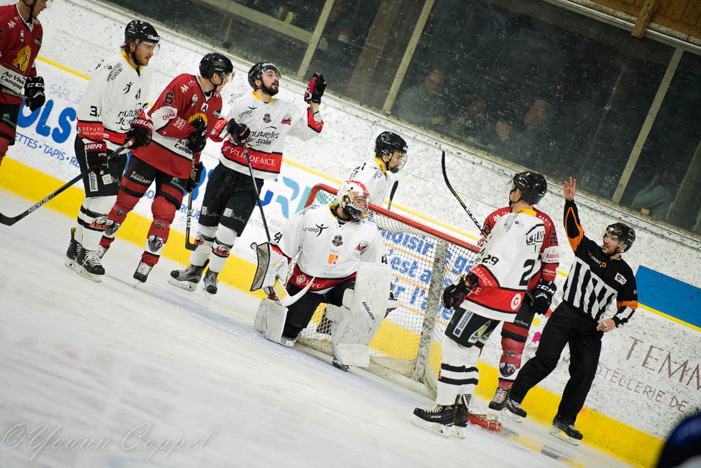 Chamonix  5 - 3 Nice
