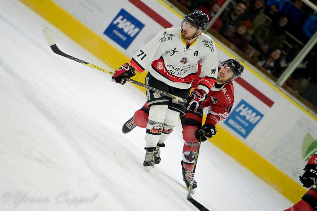 Chamonix  5 - 3 Nice