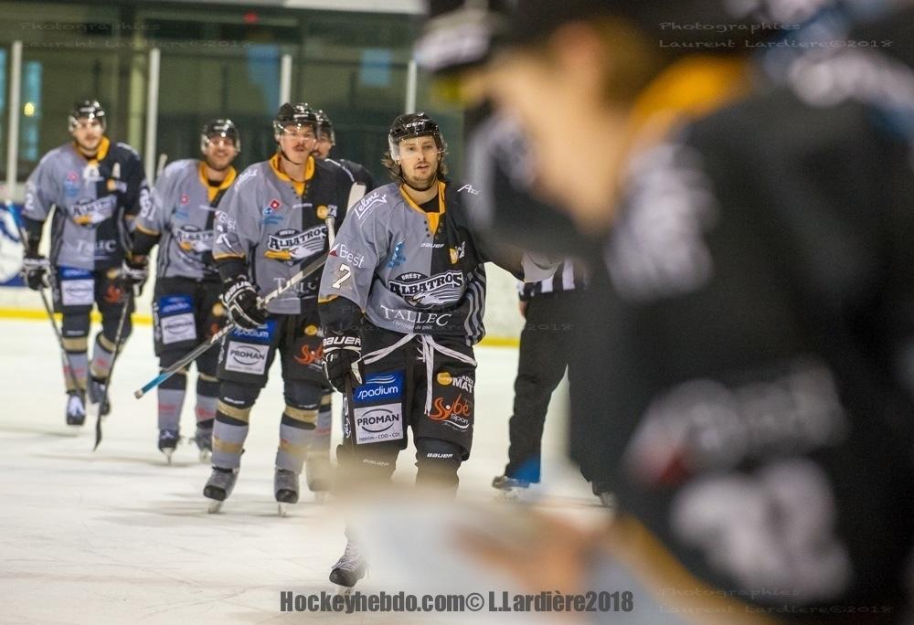 Brest  4 - 2 Neuilly/Marne