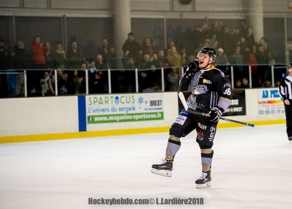 Brest  4 - 2 Neuilly/Marne