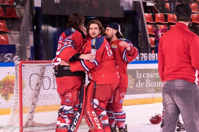 Photo hockey reportage U20 : Grenoble l'emporte au bout du suspens