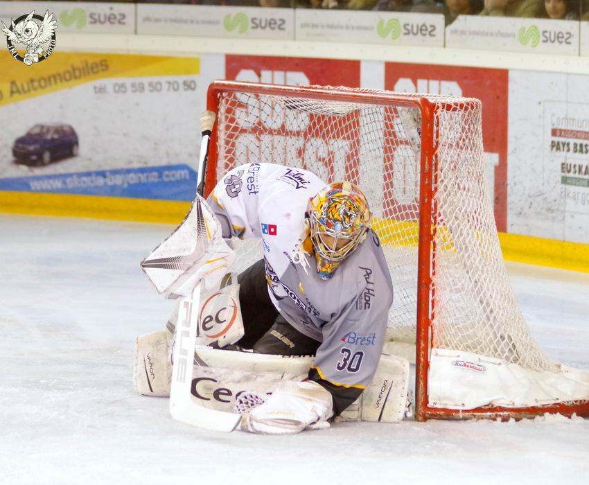 Anglet 2 - 4 Brest 