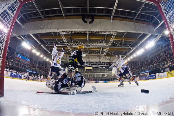 Strasbourg  4 - 3 Grenoble 