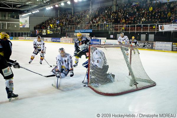 Strasbourg  4 - 3 Grenoble 