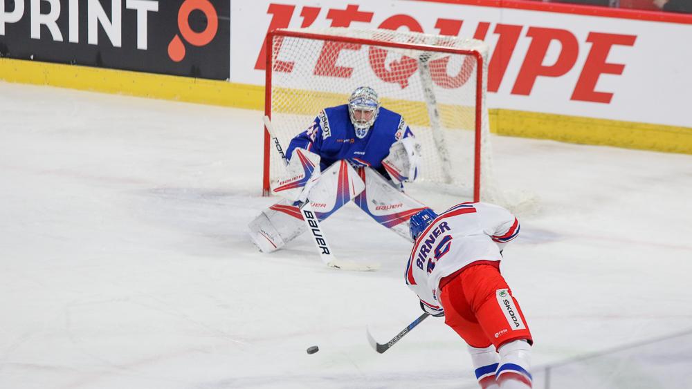 France 2 - 5 Czech Republic