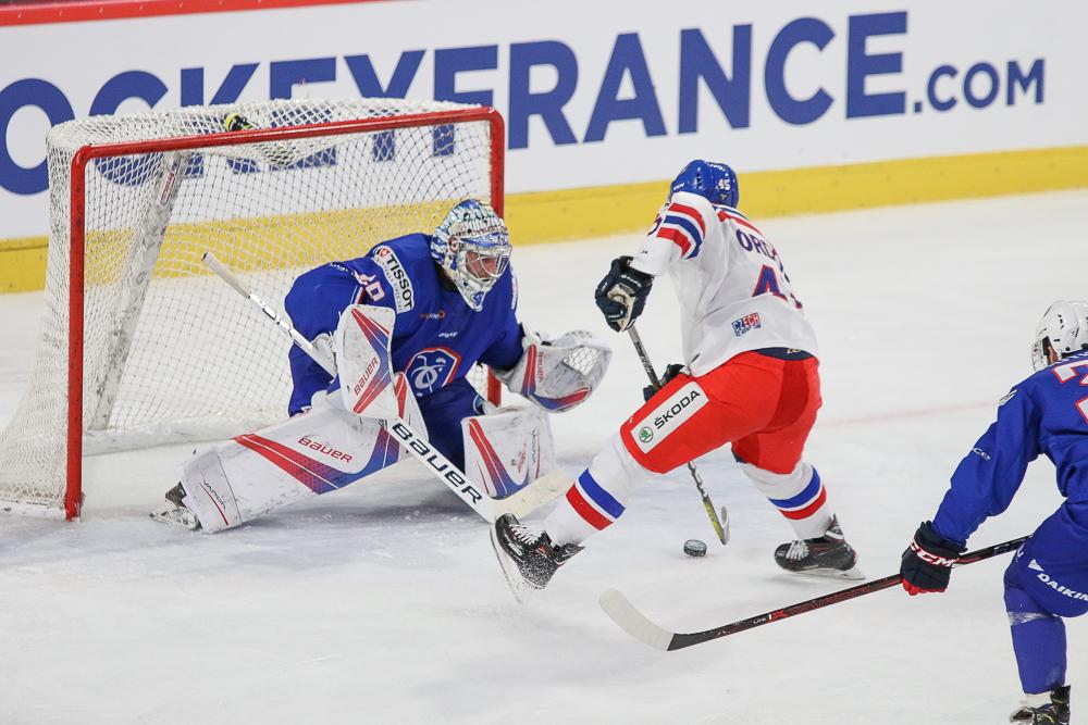 France 2 - 5 Czech Republic